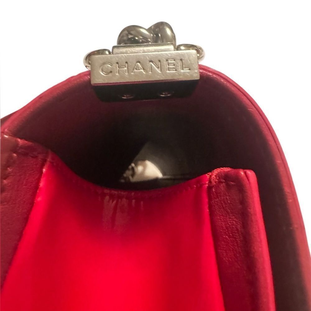 Chanel Boy Red Plexiglass Quilted Matelasse Patent Leather Med Shoulder Bag Ex++ - Picture 13 of 16
